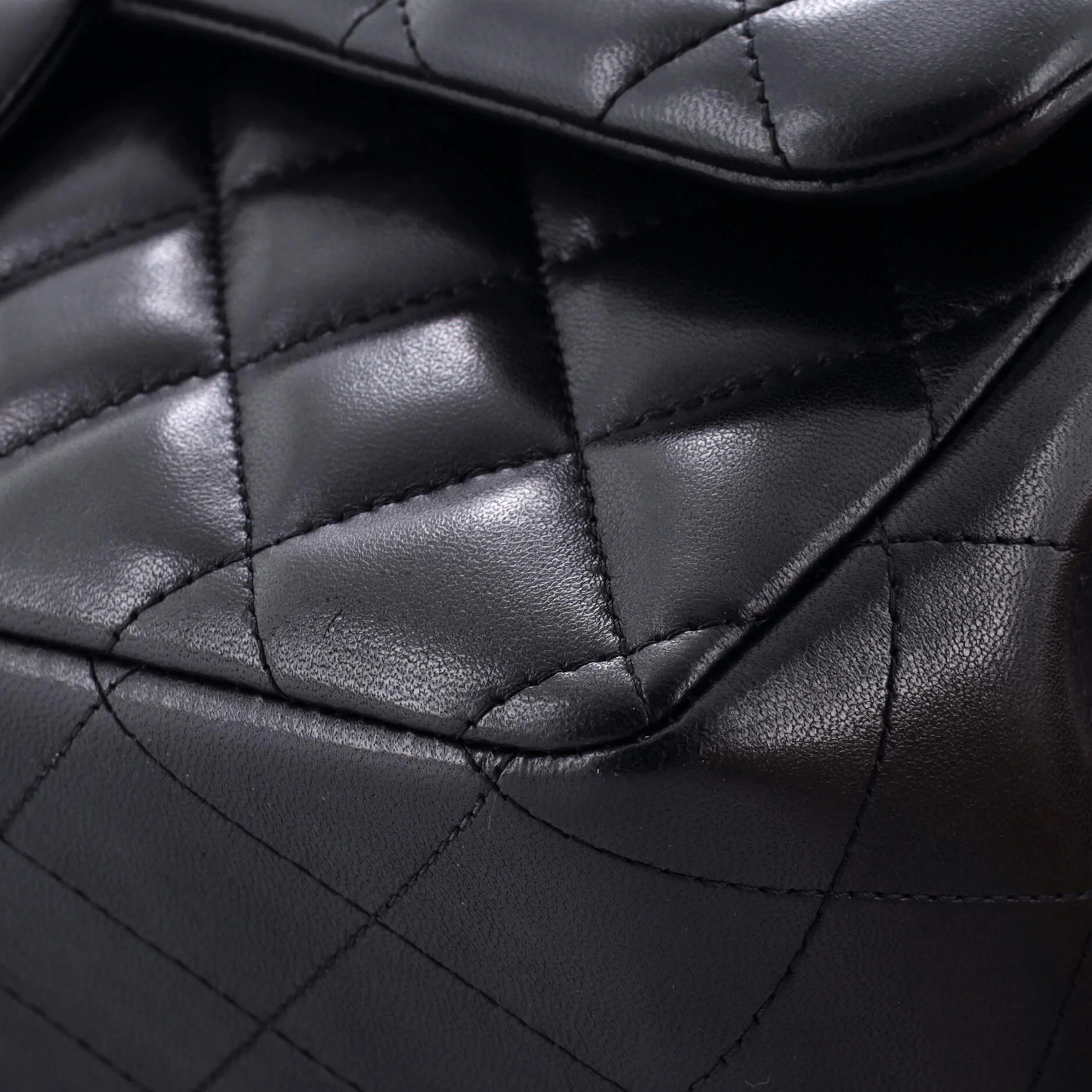 Classic Double Flap Bag Quilted Lambskin Jumbo - Image 6