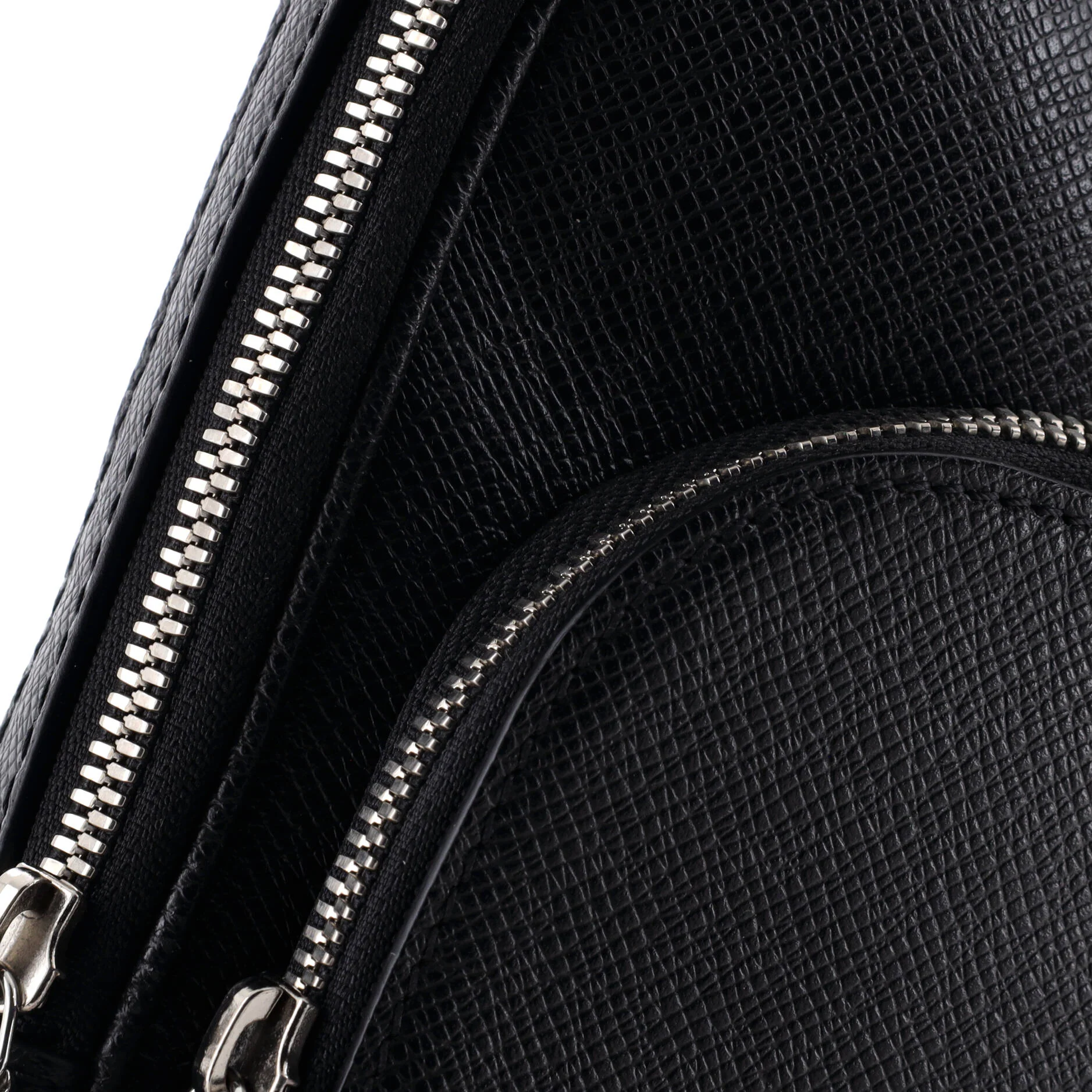 Avenue Sling Bag NM Taiga Leather - Image 6