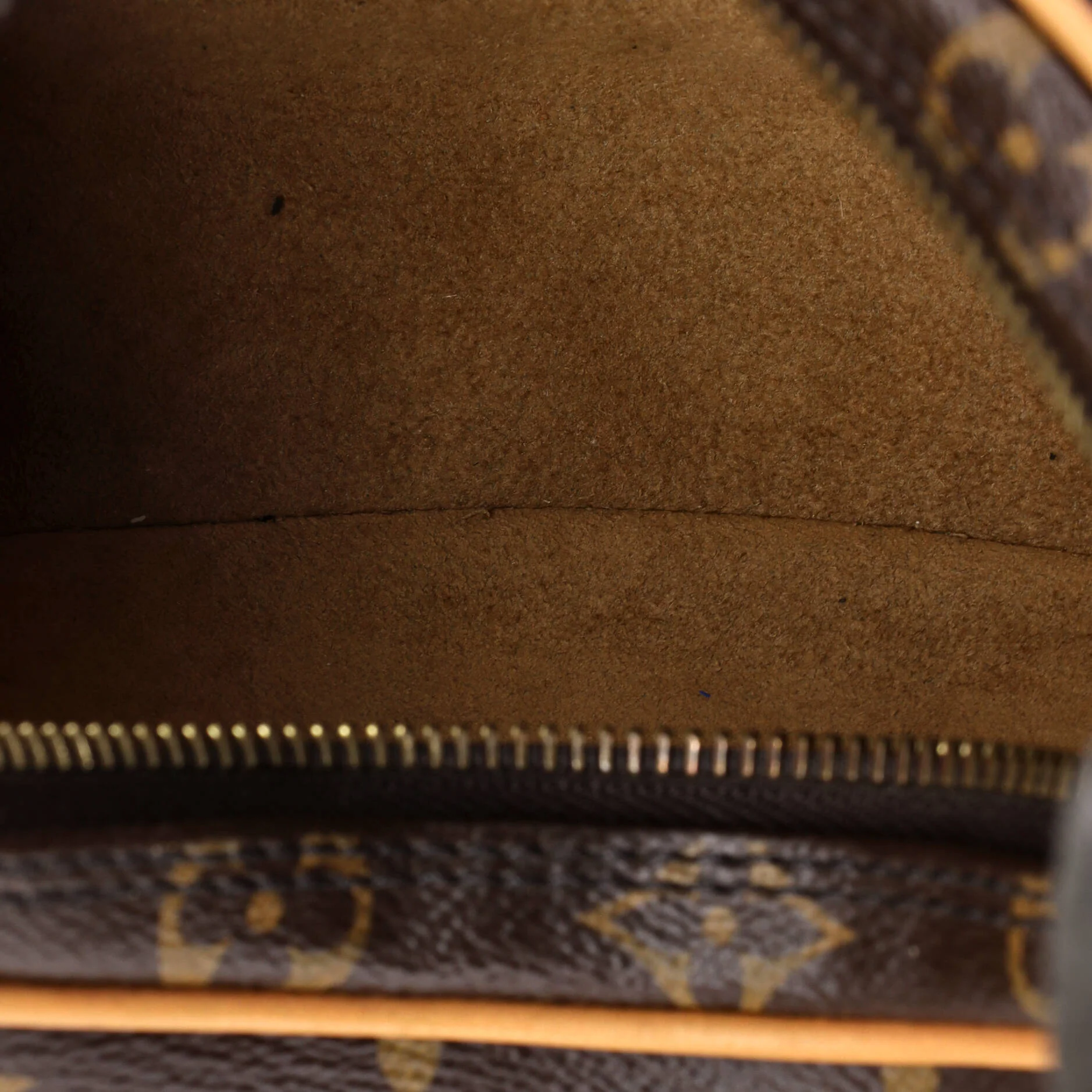 Loop Handbag Monogram Canvas - Image 5